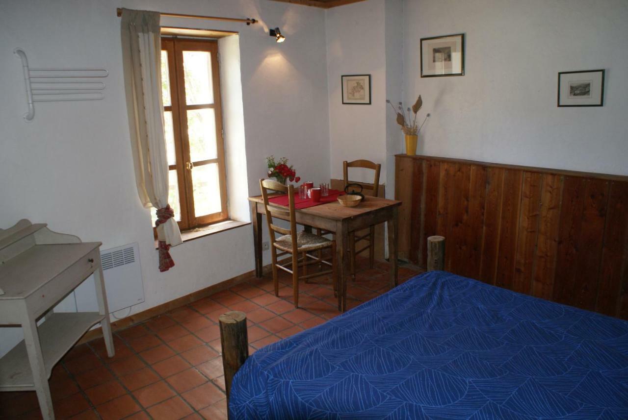 Bed and Breakfast Le Berger Gourmand Saint-Vérand Exterior foto